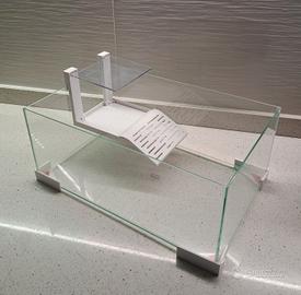 Casetta per tartarughe in vetro