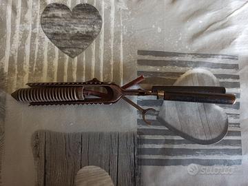 Arricciacapelli vintage antico in ferro elettrico