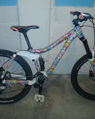 kona stinky  enduro downhill  passeggiate r