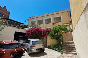 Casa indipendente con ampi spazi interni edesterni