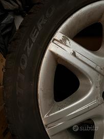 Treno gomme invernali su cerchi in lega