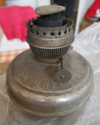 lampada a cherosene Ditmar Favorit