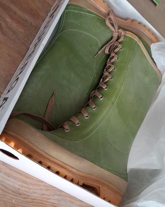 stivali superga in gomma inglesi  nuovi