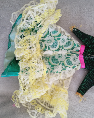 Vestito per Barbie groovy susie