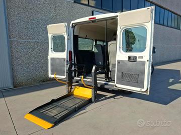 Peugeot Boxer TRASPORTO DISABILI tetto alto