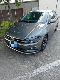 Volkswagen.  Polo