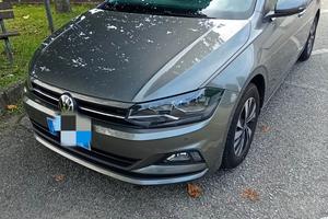 Volkswagen.  Polo