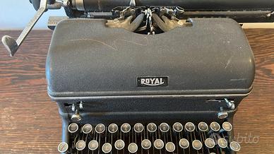 MACCHINA DA SCRIVEREROYAL VINTAGE
