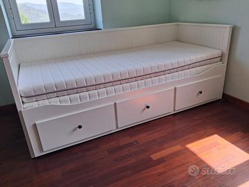 Divano letto matrimoniale