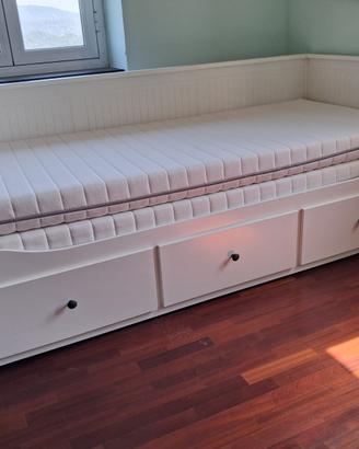 Divano letto matrimoniale