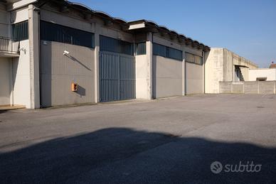 Capannone mq740 circa