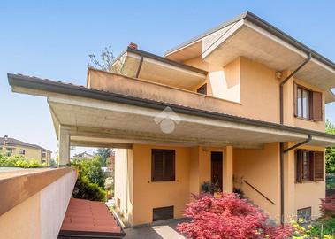 VILLA SINGOLA A AGRATE BRIANZA