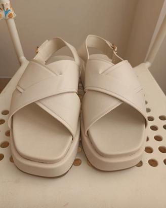 Sandali Donna pianta larga n.40-41