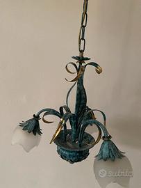 Lampadario 3 luci in ferro battuto decorato