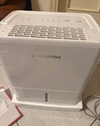 Deumidificatore Ariston deos 10/12