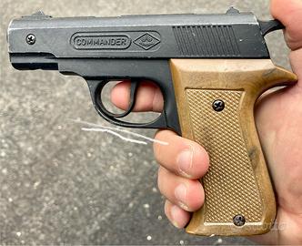 Pistola giocattolo Mondial Commander anni 70
