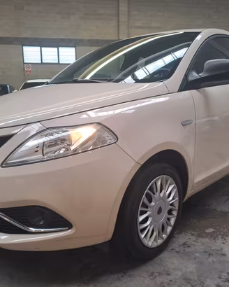 LANCIA YPSILON 1.2 *OK NEOPATENTATI* E6