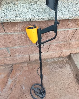 metal detector 