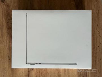 MacBook Air 13" M5 16GB 512GB NUOVO MAI UTILIZZATO