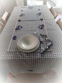 Tovaglia stile rustico a quadretti blu e  bianchi