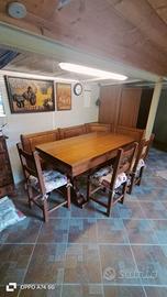 TAVOLO, PANCA, SEDIE IN LEGNO MASSELLO DI CASTAGNO