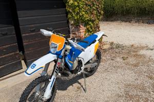 Husqvarna TE300 Heritage 2025