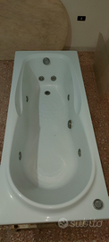 Vasca da bagno ad idromassaggio