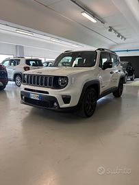 Jeep Renegade 1.5 Turbo T4 MHEV Summit