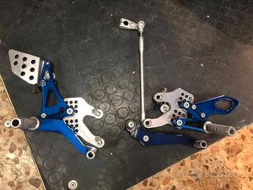 Pedane arretrate moto Honda CBR 600 RR - NO CINA