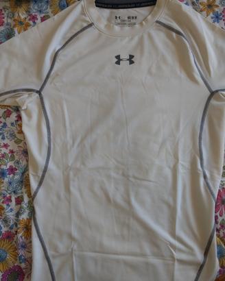 t-shirt compression under Armour, M