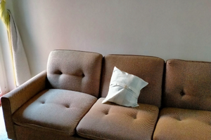 Ampia stanza singola ammobiliata