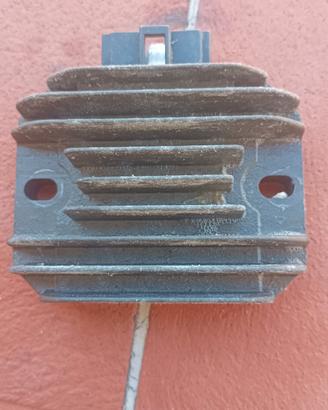 regolatore di tensione vespa s 125 a carburatore 