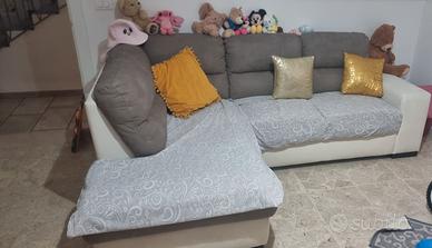 Divano ad angolo (apribile a letto )