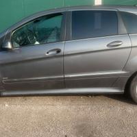 pezzi di ricambio mercedes classe B 200 diesel