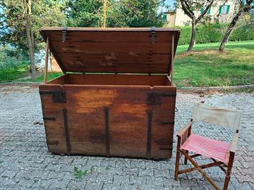 Baule antico ENORME
