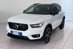 VOLVO XC40 2.0D 190cv GEARTRONIC 4WD R-DESIGN