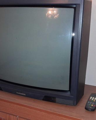 TV a colori Telefunken a tubo catodico 28"