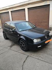 VOLKSWAGEN Golf 4ª serie - 2003