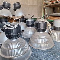Lampade uso commerciale