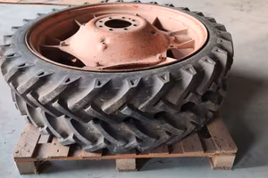 Ruote strette con cerchi x trattore Fiat 500