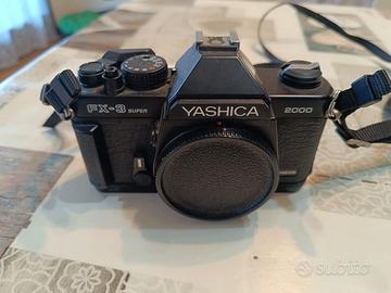 Yashica FX-3 Super 2000 – Reflex analogica vintage
