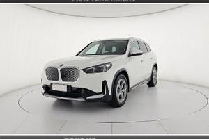 BMW iX1 eDrive 20 X-Line