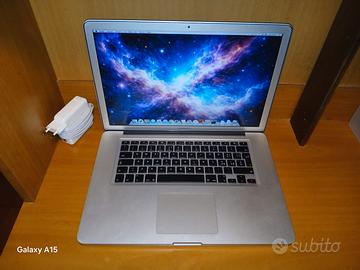 MacBook Pro 15 i7 750GB+8GB professionale garanzia