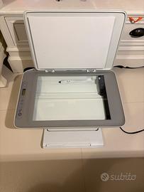 Stampante HP DEDKJET 2700 bianco nero e colori