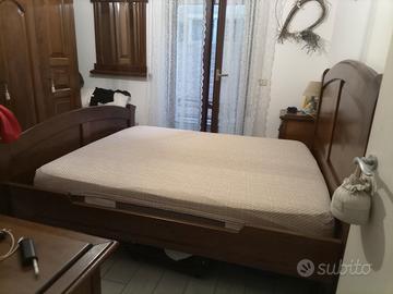 Letto matrimoniale 