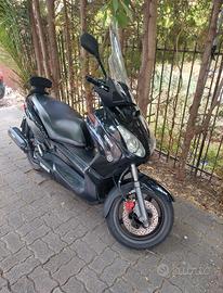 Yamaha x max 125