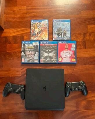 PS4 Slim 1TB + giochi
