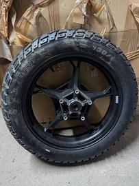 BMW F450 GS cerchi in lega e pneumatici moto