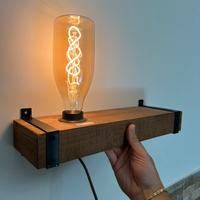 Mensola comodino industrial con lampada design