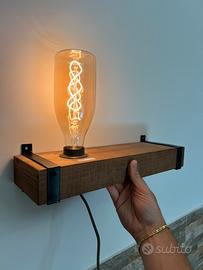 Mensola comodino industrial con lampada design
